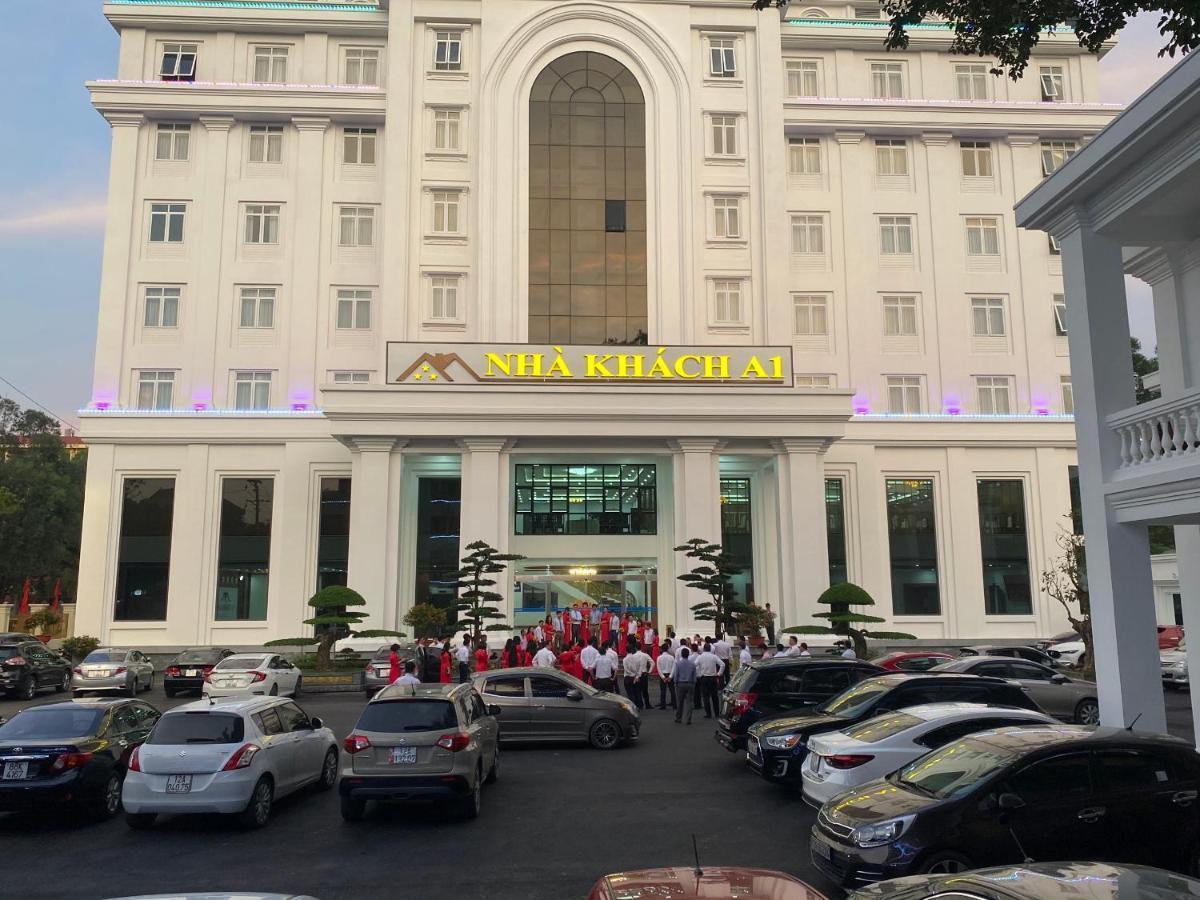 Khách Sạn A1 Lạng Sơn Esterno foto