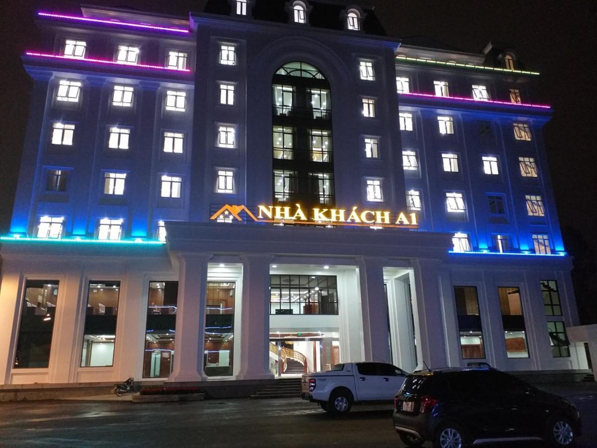 Khách Sạn A1 Lạng Sơn Esterno foto