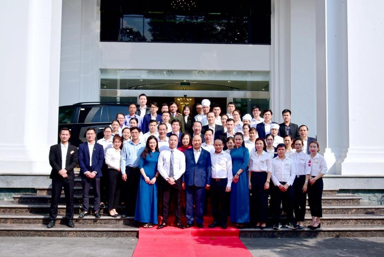 Khách Sạn A1 Lạng Sơn Esterno foto