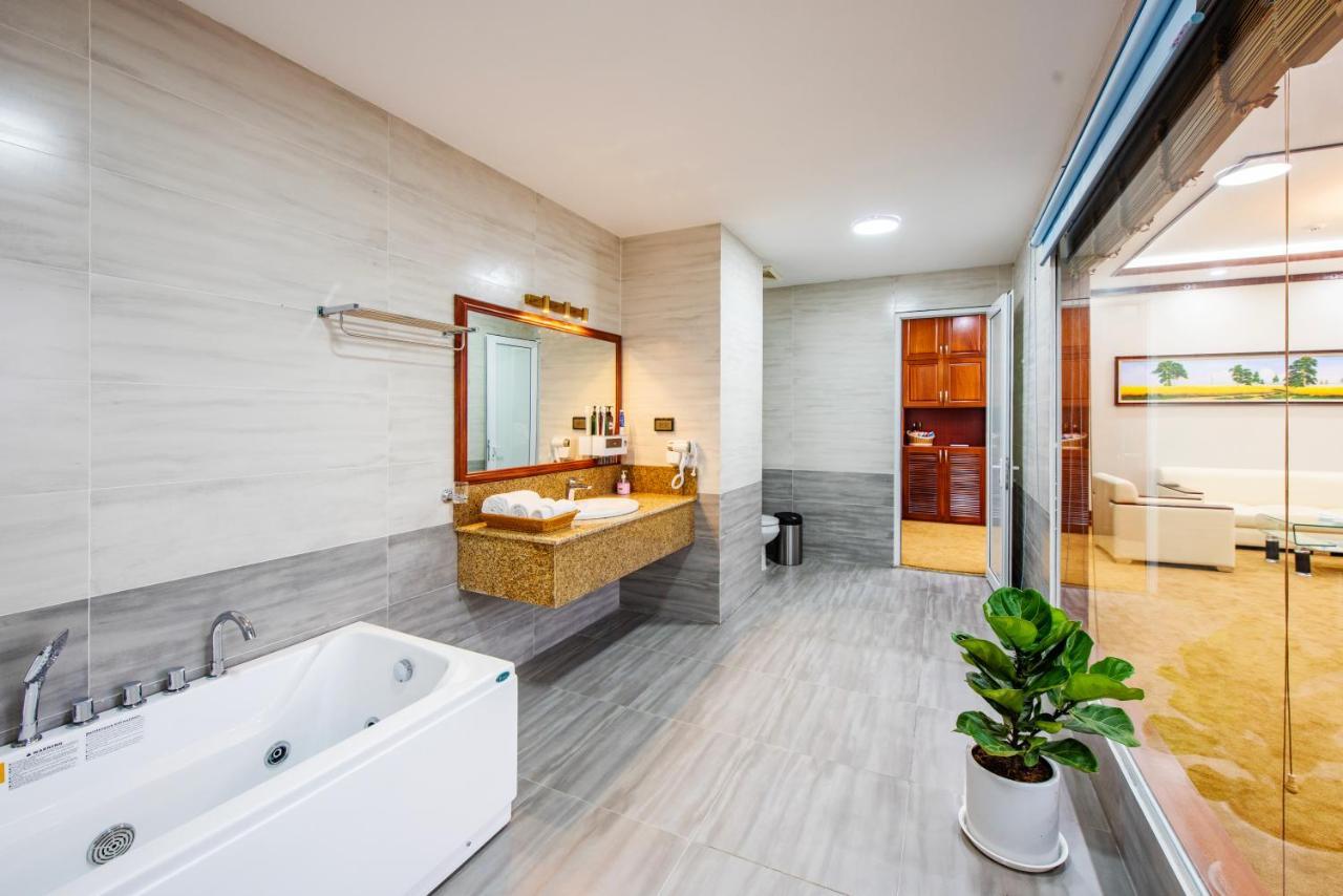 Khách Sạn A1 Lạng Sơn Esterno foto