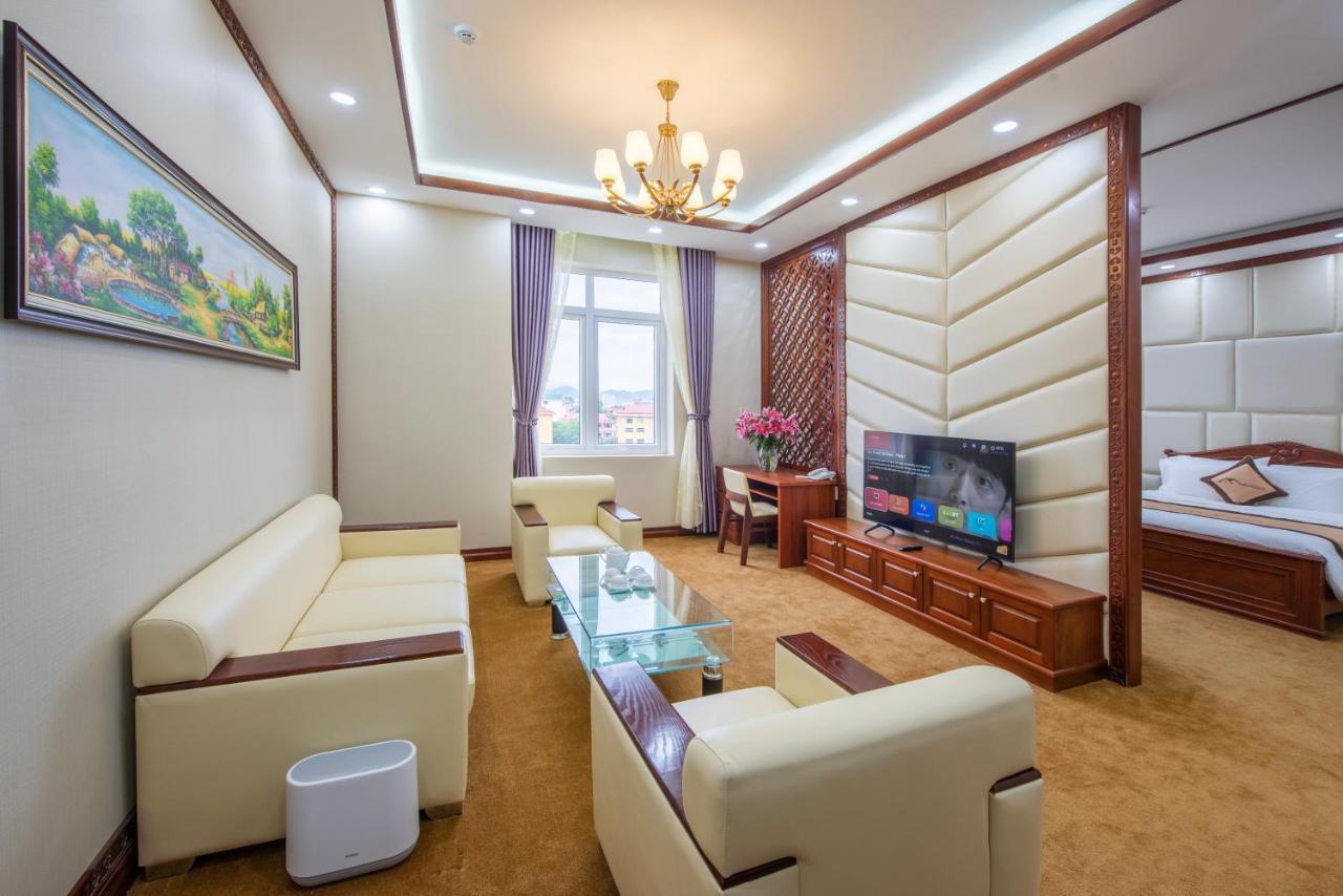 Khách Sạn A1 Lạng Sơn Esterno foto